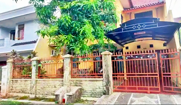 For Sale Well-Maintained House in Billymoon Complex Pondok Kelapa Flood-Free