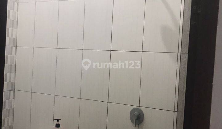 Dijual Cepat Rumah Komplek 2,5 Lantai di Puloasem Dekat Velodrome 9