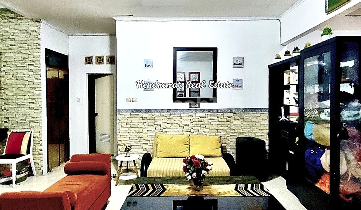 Semi-Furnished Comfortable House for Quick Sale in Rawamangun, East Jakarta 2
