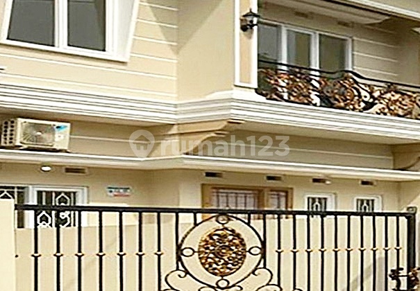 Rumah Semi Furnish Mewah Di Komplek Jatimakmur Dekat Tol & Lrt Rumah Semi Furnish Mewah Di Komplek Jatimakmur Dekat Tol & Lrt