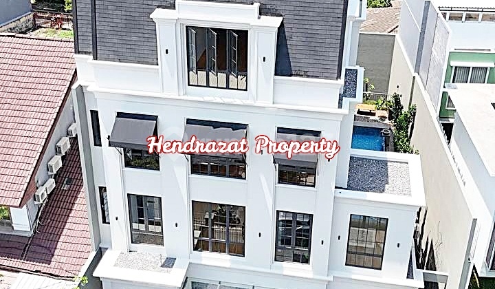 Brand New 4 Lantai Modern Clasik + Pool Di Senopati Kebayoran Baru 