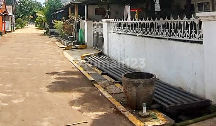 Jual Cepat Termurah Rumah Komplek Luas 140 Di Jatikramat Bebas Banjir  2