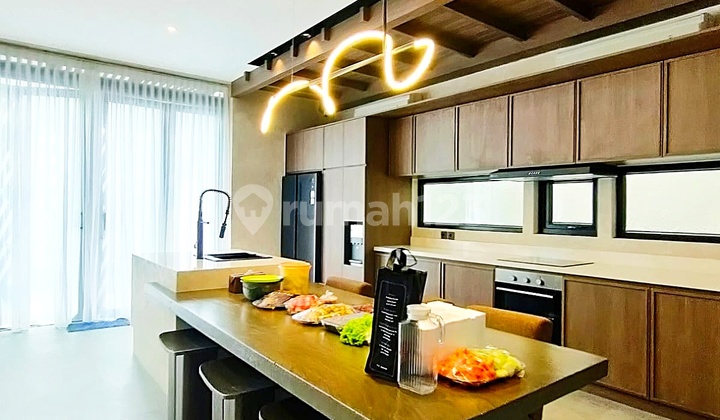 Townhouse 3 Lantai Private Pool + Rooftop Furnish Di Ampera Jakarta 2