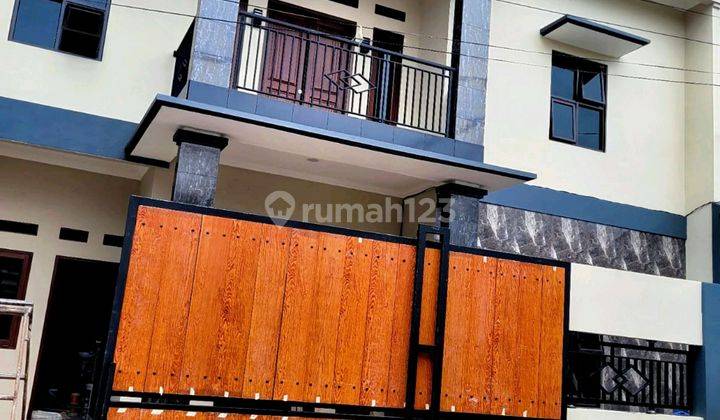 Rumah Baru 2,5 Lantai Dalam Komplek Jalan Ratna Jatibening Bebas Banjir  2