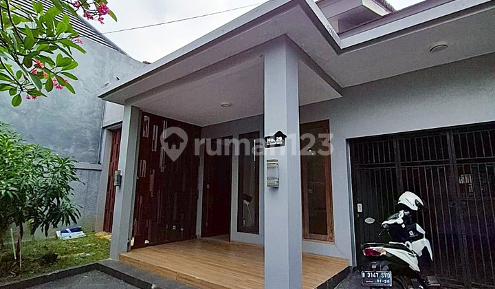 Dijual Cepat Termurah Rumah Mewah Luas 275 M2 Di Warung Jati Jakarta  2