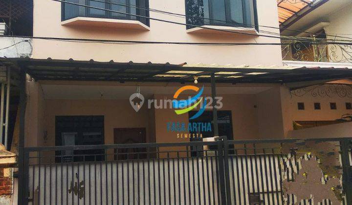 Rumah 2 Lantai SHM di Komplek Marinir Pondok Kelapa Jakarta Timur 1