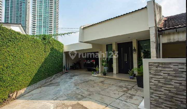 Rumah Besar Hanya Hitung Tanah di Kemang, Jakarta Selatan 2