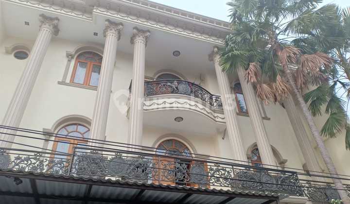 Rumah mewah model klasik di Petojo gambir Jakarta Pusat 4 Lantai 1
