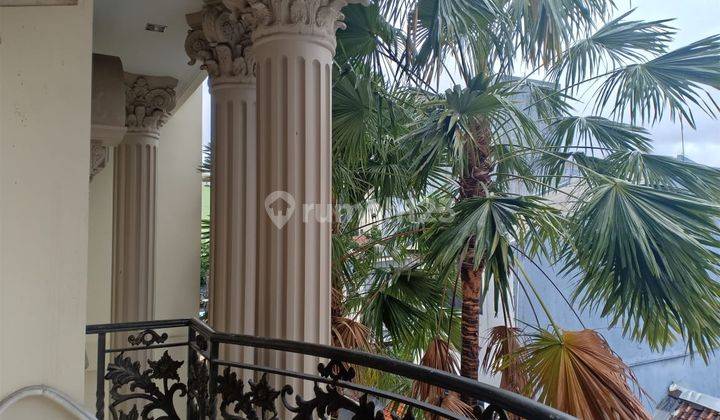 Rumah mewah model klasik di Petojo gambir Jakarta Pusat 4 Lantai 2