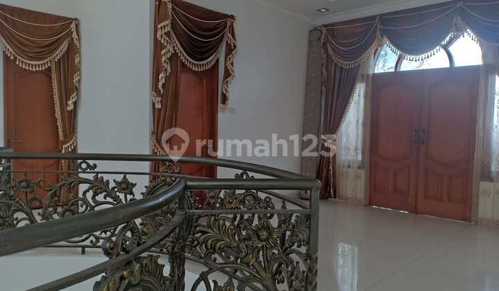 Rumah mewah model klasik di Petojo gambir Jakarta Pusat 4 Lantai 7