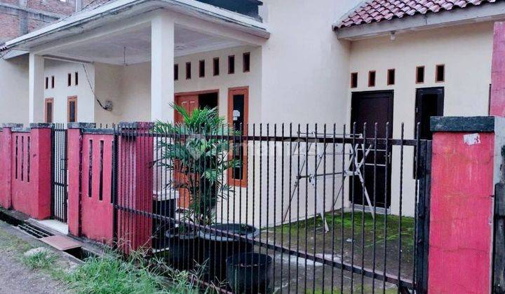 Rumah 1 setengah lantai di jati bening pondok gede bekasi 1