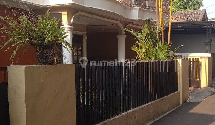 Rumah 2 lantai murah strategis di jln codet jakarta timur 1