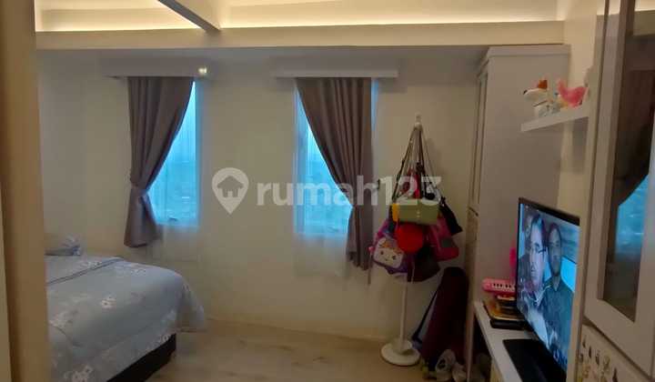 For sale: 3br converted to 2br in Bassura City Flamboyan, ready to rent immediately.