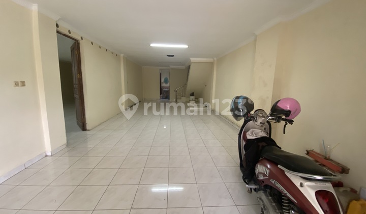 Twin Shophouse in Dhi Kapuk, Ideal for Online Business, Office, and Living 2