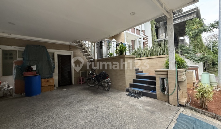 Rumah Pik Crown Golf Hadap Selatan Lokasi Stategis