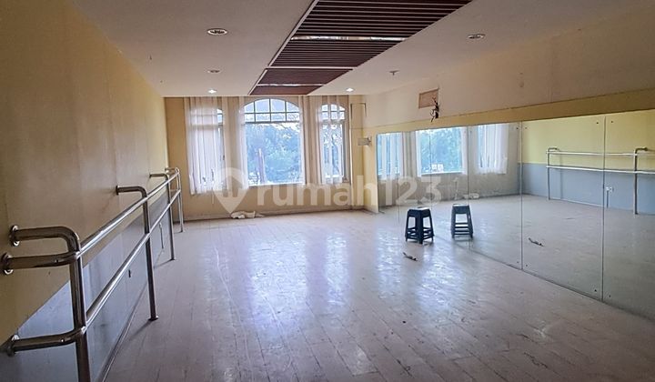 3-Story Attached Shop House Ready to Occupy, Strategic Location in Lippo Karawaci 3-Story Attached Shop House Ready to Occupy, Strategic Location in Lippo Karawaci