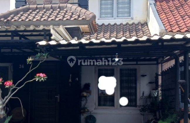 RUMAH CANTIK DAN BAGUS  MURAH  HARGA BU 2LANTAI SEKOLAH RS MALL 1