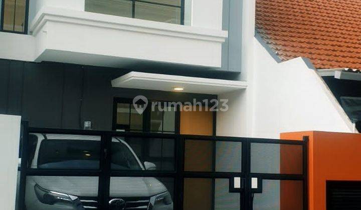 Rumah Mewah Model American Style Dekat Mc Donald Rungkut  2