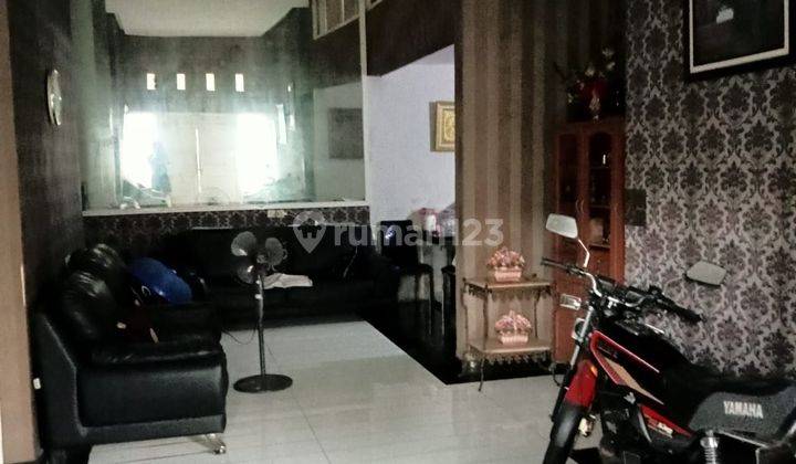 Rumah di Wisma Tropodo SHM mewah harga terjangkau  2