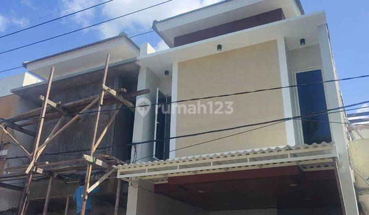 Rumah di Rungkut Mapan Barat 2 Lantai Termurah  1