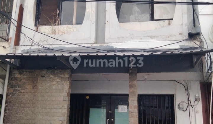 Dikontrakan Ruko Depan Mayjend Sungkono Harga Terjangkau 1