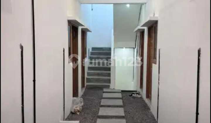 Active Ketintang Boarding House with 30 Million Turnover Near Campus