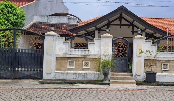 Jemursari Strategis Dijual Cepat Dekat Jalan Raya