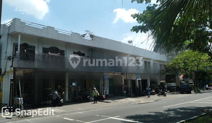 Bangunan Gedung Ruko Raya Merr Strategis Cocok untuk Usaha