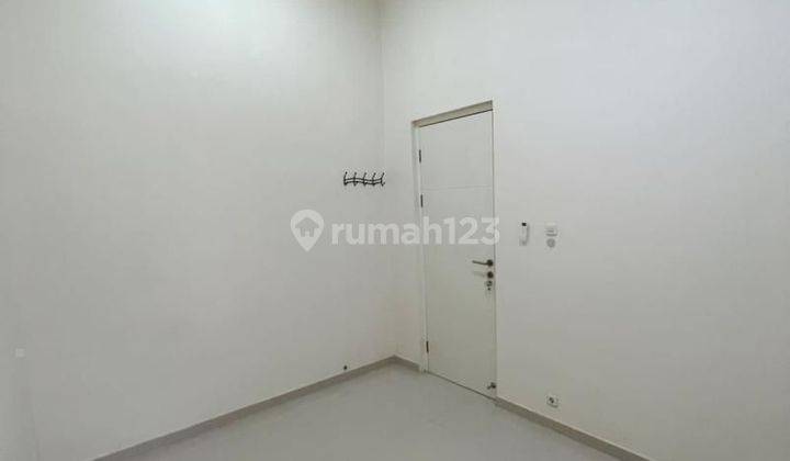 Rumah 2 Lantai Citraland North West Free Biaya 2