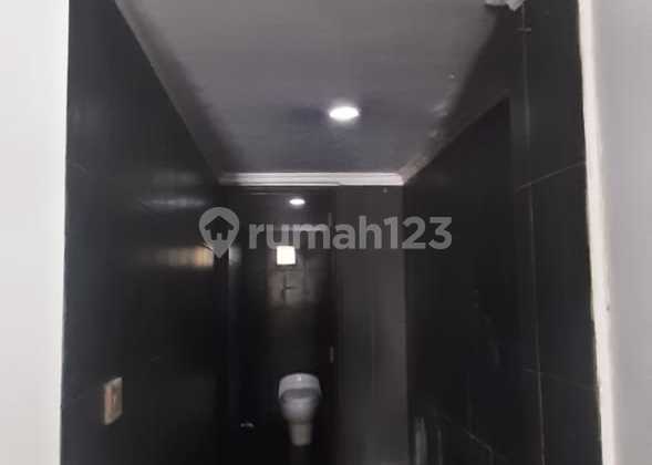 Dikontrakan Ruko Depan Mayjend Sungkono Harga Terjangkau 2