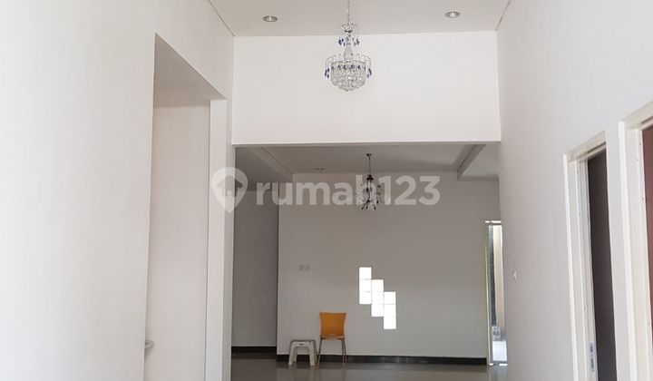 Quick Sale Babatan Beach House Near Old Town 2