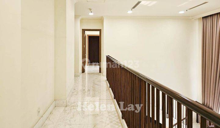 Botanica Apartemen Town House 3+1BR, Dijual Town House 1