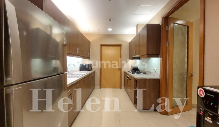 Disewakan Unit Apartemen Pakubuwono Residence, 2+1Br 2