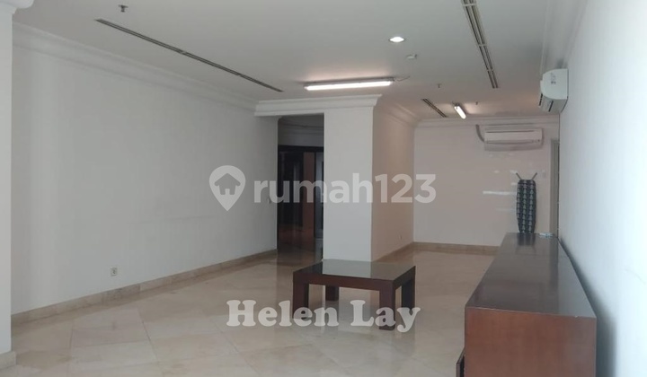 Simprug Teras Apartemen 3 Br, Dijual Unit Apartemen 1