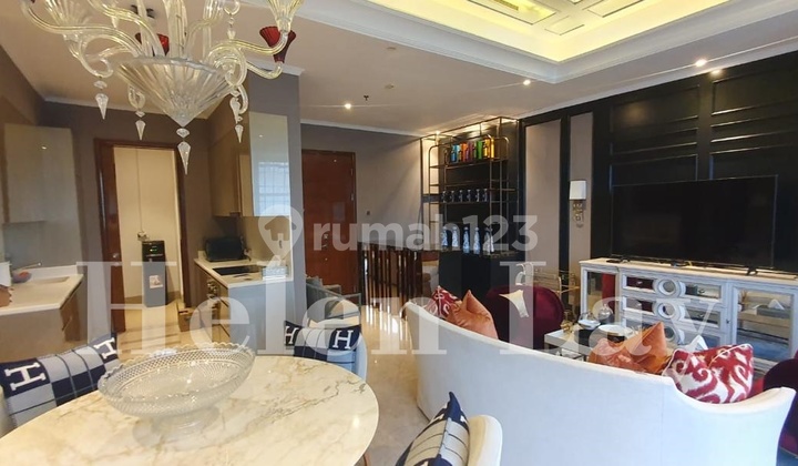 DIJUAL unit Apartemen District 8 Senopati unit 3+1BR