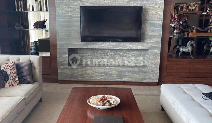 Pakubuwono Signature 4+1BR,  Unit Apartemen
