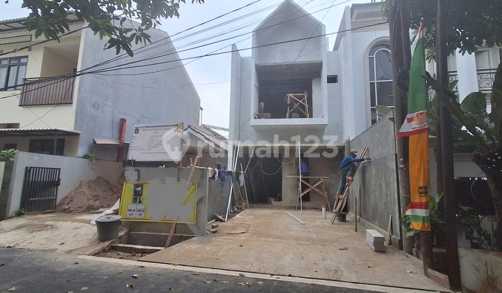 Rumah Dalam Kompleks Elite Jalan Lebar Nyaman Aman Dekat Ke Cilandak Toll Gate 1