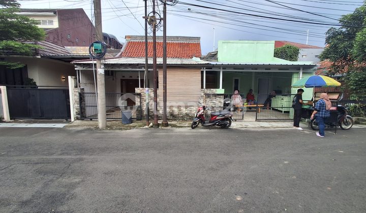 Rumah Lama HitungTanah Dalam Kompleks Jalan Lebar Tidak Banjir Pasar Minggu