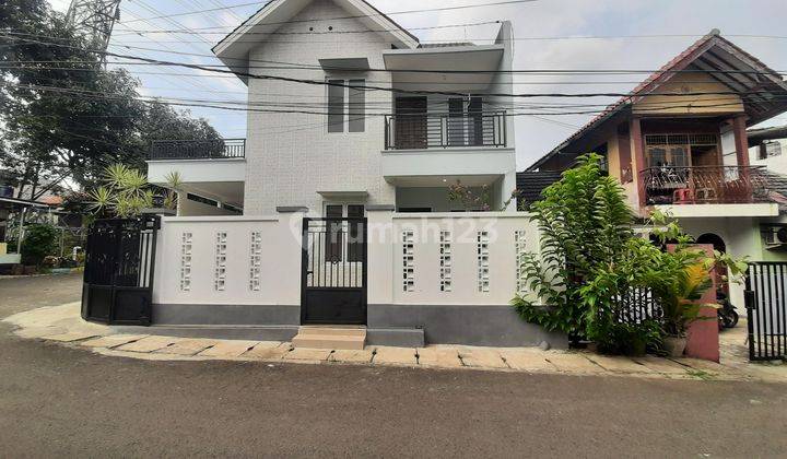 Rumah Hook Dalam Kompleks Pejaten Barat Full Security Akses Mudah 1