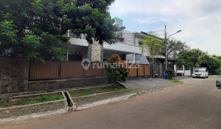 Rumah Mewah Dan Luas Dalam Kompleks Di Pancoran 1