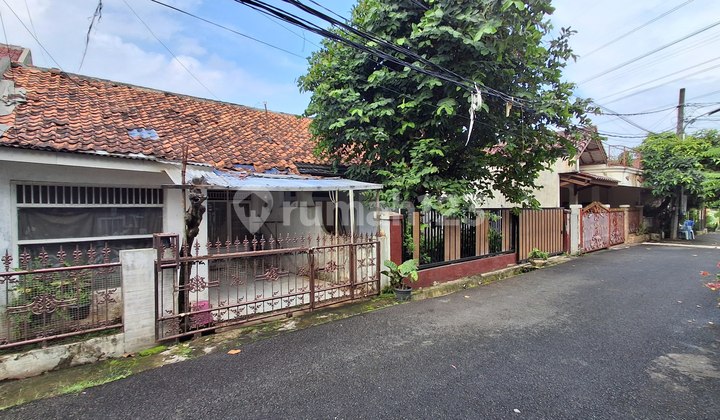 Rumah Lama Hitung Tanah Daerah Pejaten Pasar Minggu Dalam Kompleks Elite Nyaman 2