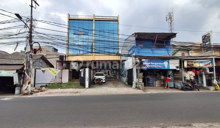 Ready-to-Live Shop House on Busy Main Road Near Bintaro RC Veteran Quick Sale 1