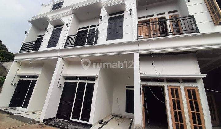 Rumah Cluster 3 Lantai Bagus Siap Huni Dekat Kalibata Dan Pgc 2