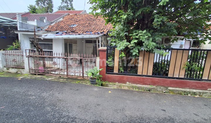 Old House Land Calculation in Pejaten, Pasar Minggu, Within a Comfortable Elite Complex.
