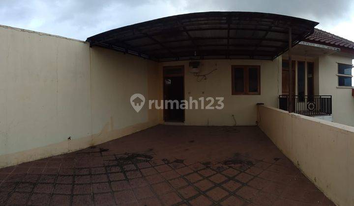 Rumah dengan tanah luas Asrikaton malang 3