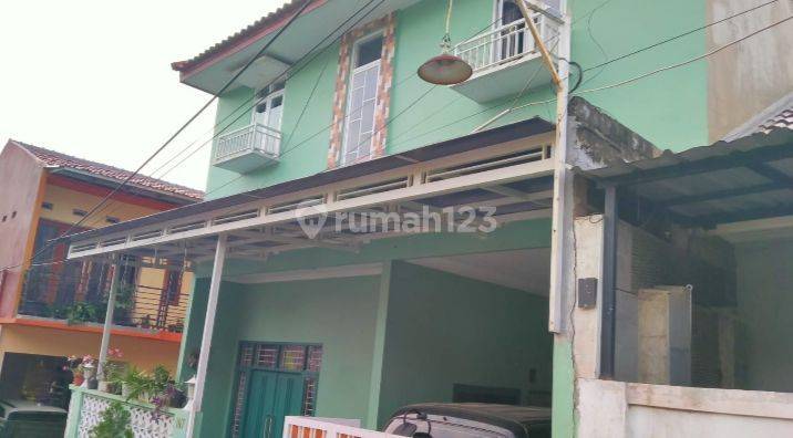 Rumah mewah 2 lantai dekat Pintu Toll Depok 1