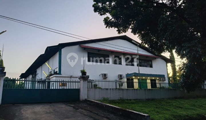 DIseakan Gudang di Poros KIma 1