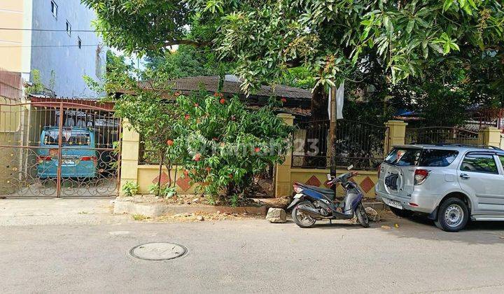 Dijual Rumah di Jalan Manggis 1