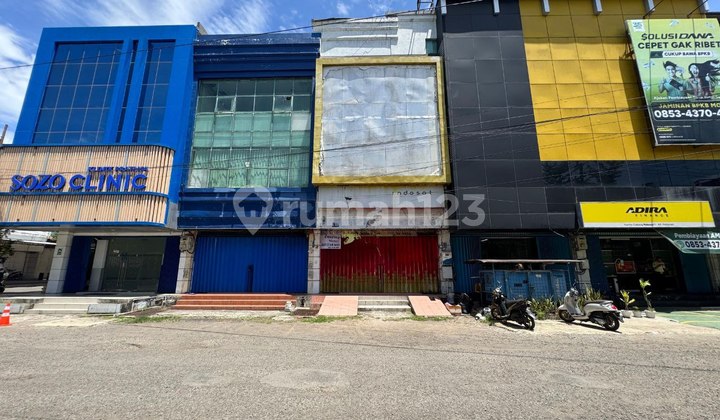 For Rent 3-Story Shop House on Pettarani Street 1