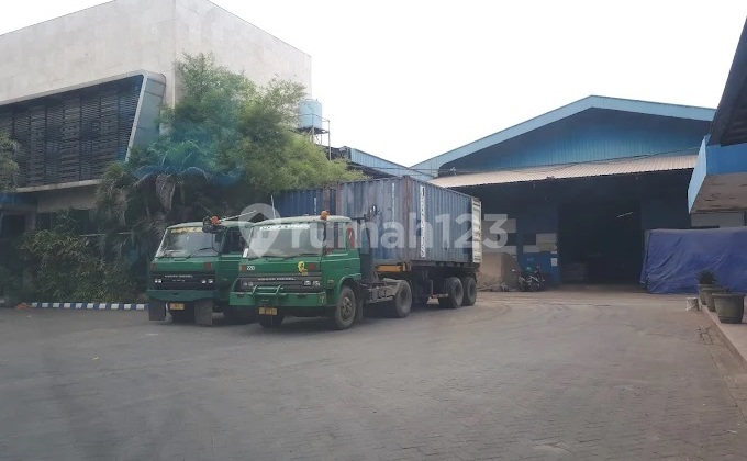 Affordable Ex-Factory in Mayjen Sungkono Gresik, Close to Surabaya with Toll Access. Affordable Ex-Factory in Mayjen Sungkono Gresik, Close to Surabaya with Toll Access.